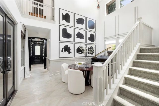 8 Upland, Irvine, CA 92602