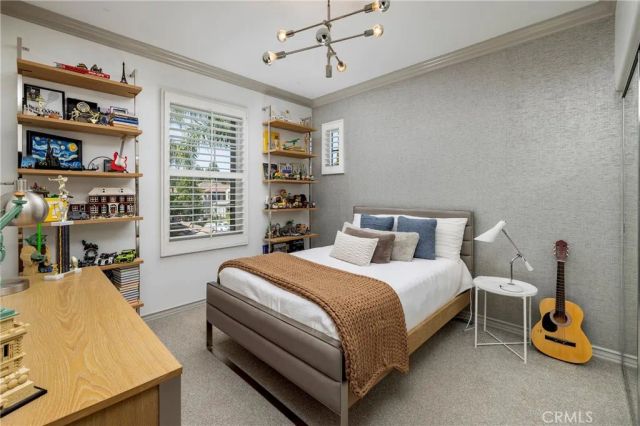 8 Upland, Irvine, CA 92602