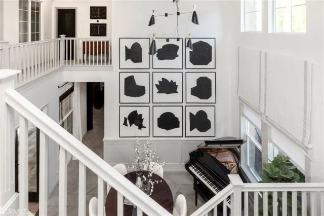 8 Upland, Irvine, CA 92602