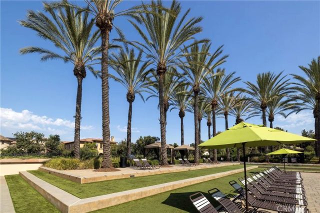 8 Upland, Irvine, CA 92602