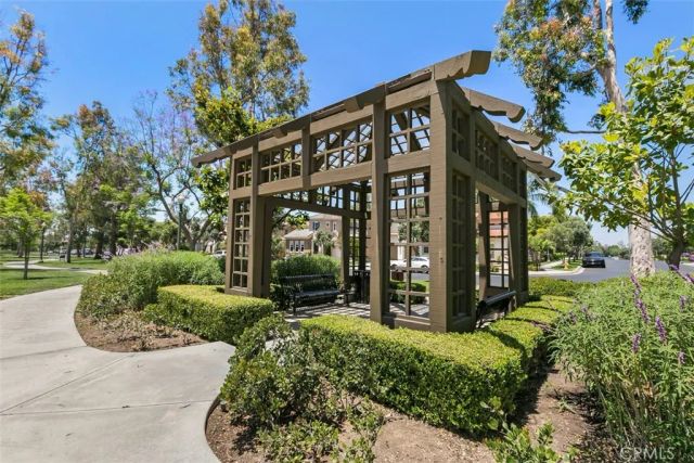 8 Upland, Irvine, CA 92602