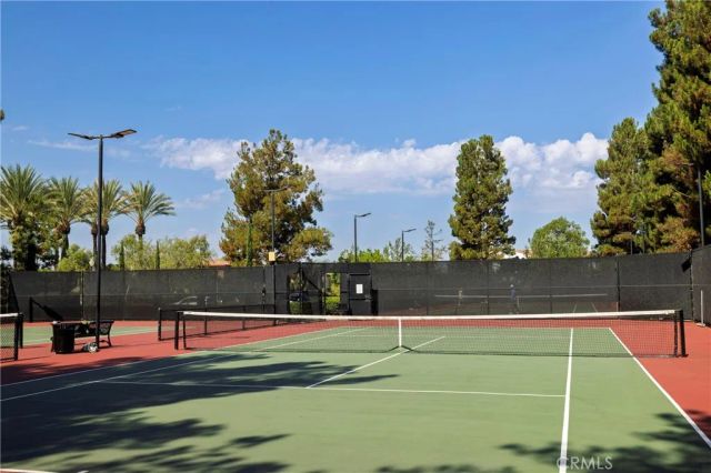 8 Upland, Irvine, CA 92602