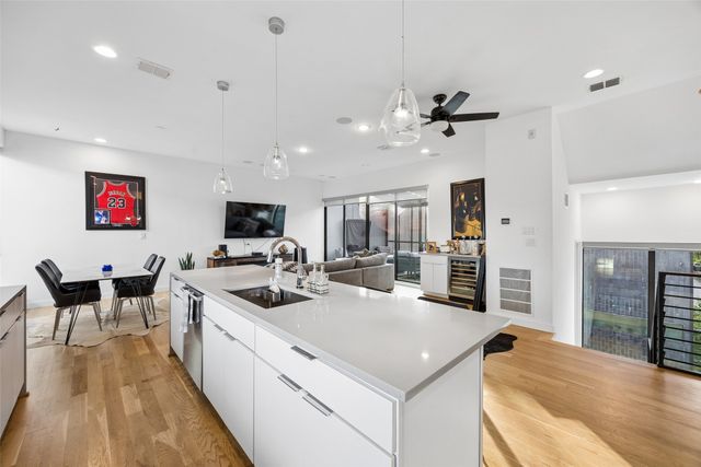 4828 Caxton Court, Dallas, TX 75204