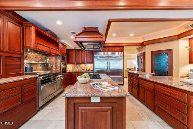 427 Long Canyon Road, Bradbury, CA 91008