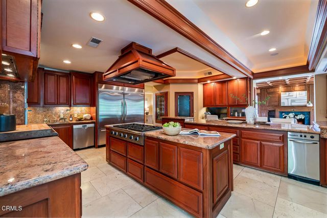 427 Long Canyon Road, Bradbury, CA 91008
