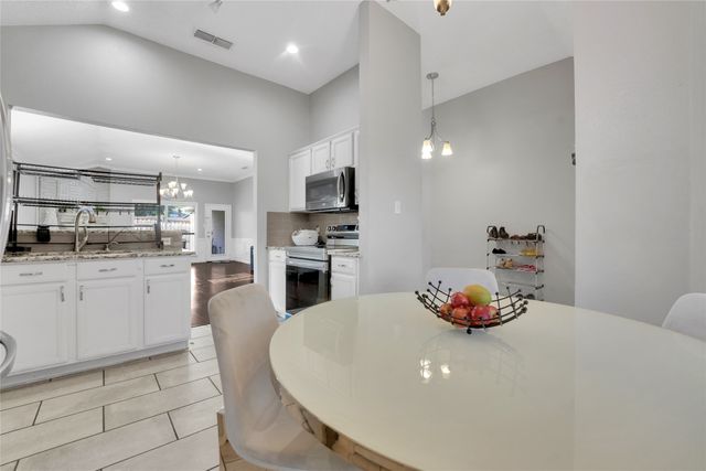 2832 Claremont Drive, Grand Prairie, TX 75052