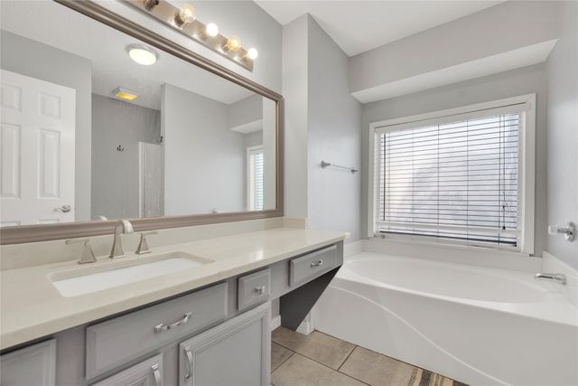 2832 Claremont Drive, Grand Prairie, TX 75052