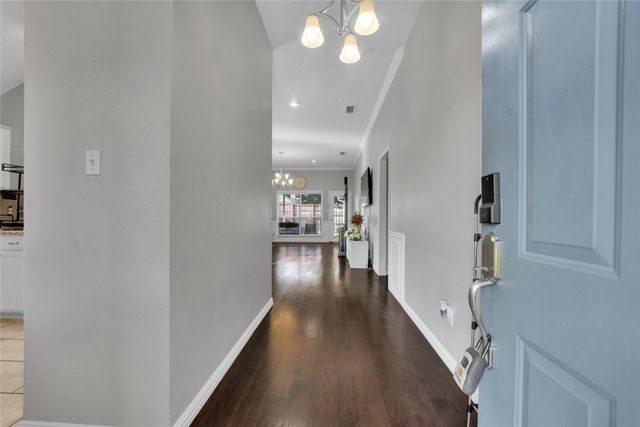 2832 Claremont Drive, Grand Prairie, TX 75052