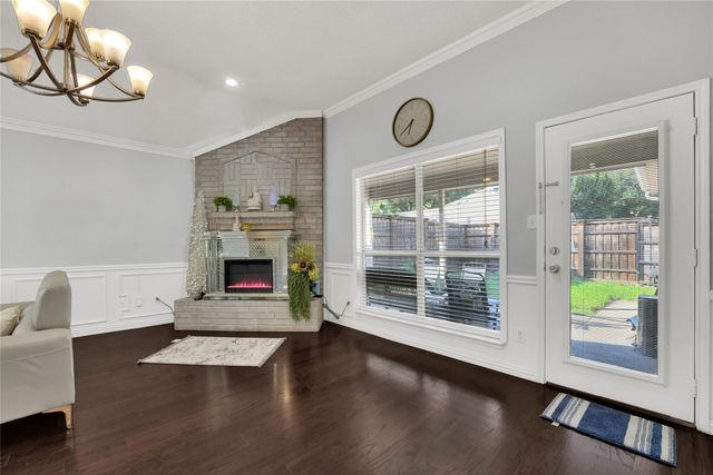 2832 Claremont Drive, Grand Prairie, TX 75052