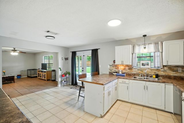 113 Palmetto Drive, Crestview, FL 32539