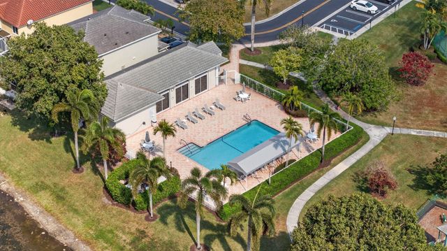 1055 NW 117th Avenue, Coral Springs, FL 33071