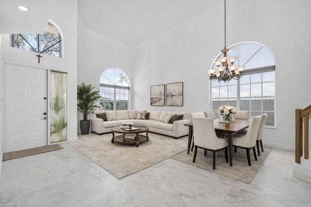 1055 NW 117th Avenue, Coral Springs, FL 33071