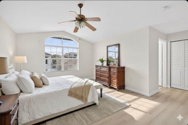 1055 NW 117th Avenue, Coral Springs, FL 33071