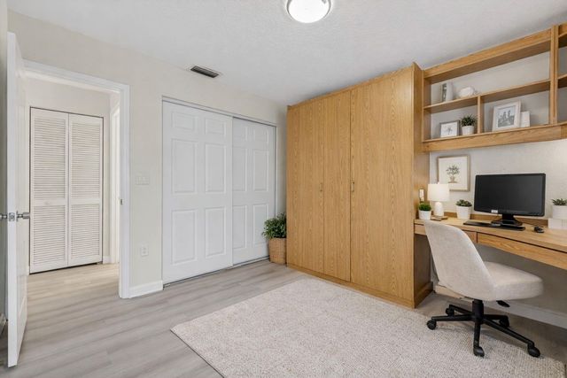 1055 NW 117th Avenue, Coral Springs, FL 33071