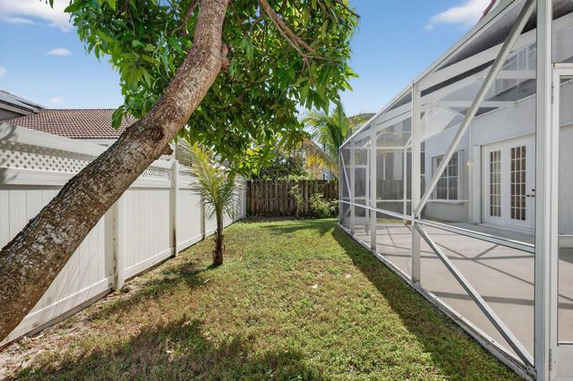 1055 NW 117th Avenue, Coral Springs, FL 33071