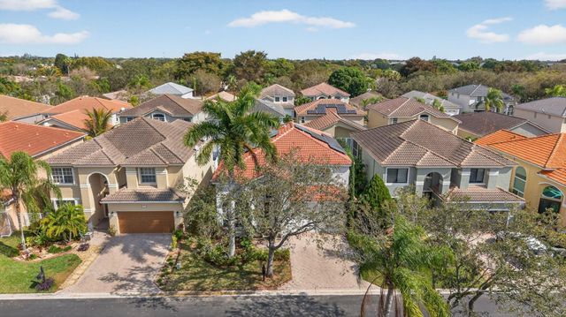 1055 NW 117th Avenue, Coral Springs, FL 33071