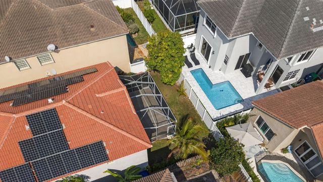 1055 NW 117th Avenue, Coral Springs, FL 33071