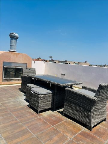 16754 Pacific Coast Hwy B, Sunset Beach, CA 90742