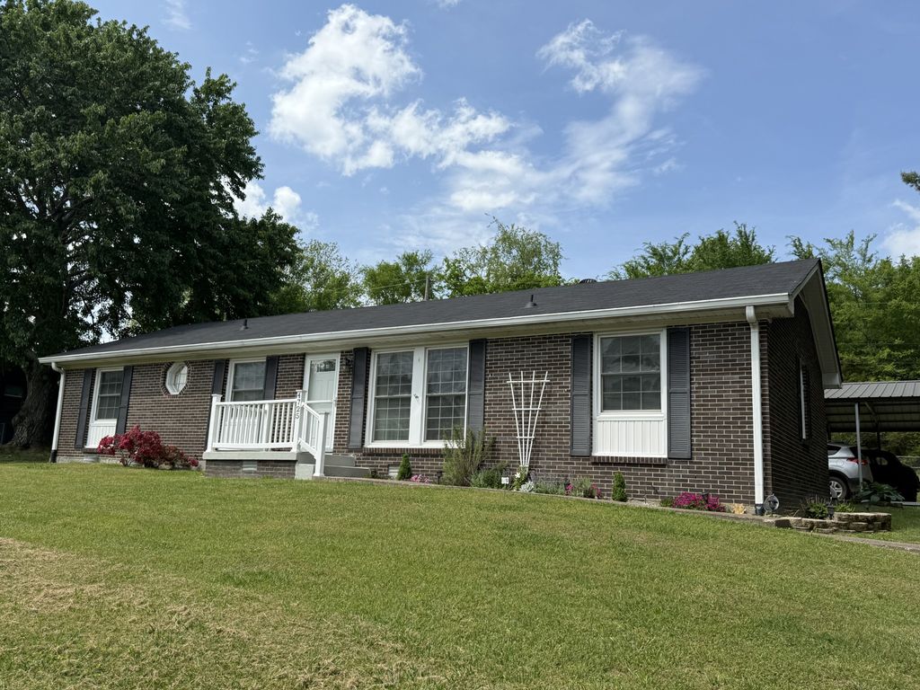 4725 Austin Peay Hwy, Westmoreland, TN 37186