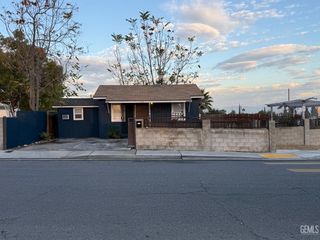 800 Shalimar Drive, Bakersfield, CA 93306