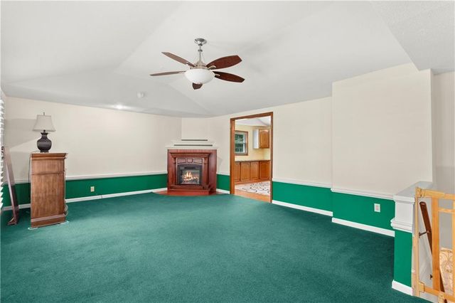 15800 E Salisbury Road, Independence, MO 64050