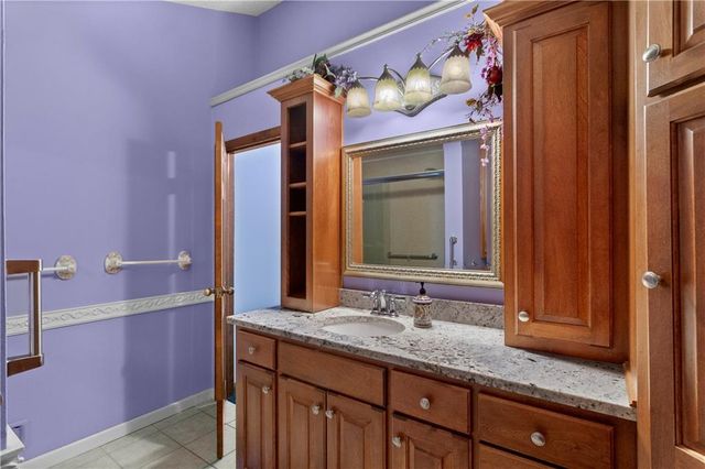 15800 E Salisbury Road, Independence, MO 64050
