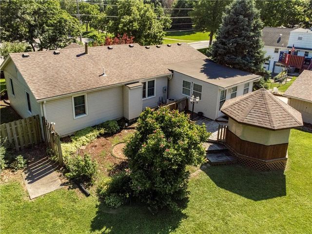 15800 E Salisbury Road, Independence, MO 64050