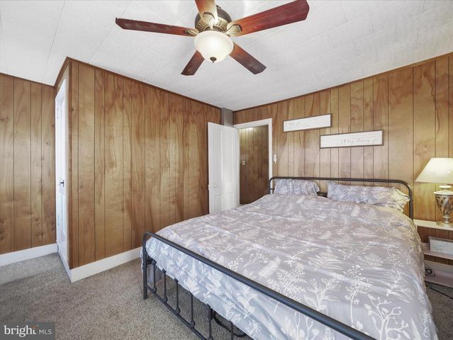 62 E MAIN STREET, Fayetteville, PA 17222