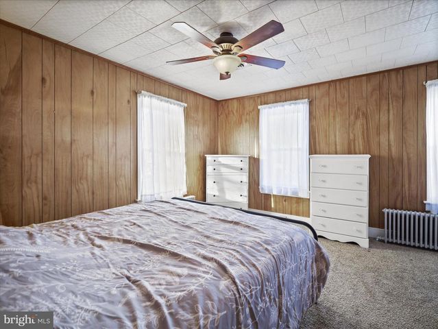 62 E MAIN STREET, Fayetteville, PA 17222