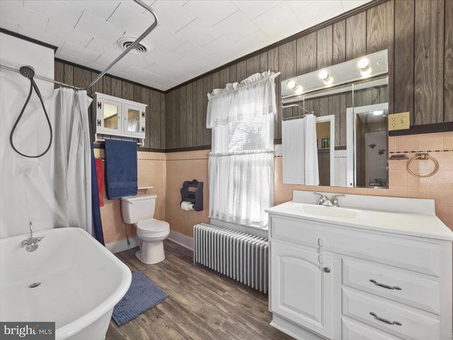 62 E MAIN STREET, Fayetteville, PA 17222