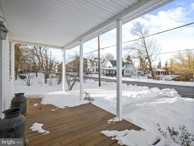 62 E MAIN STREET, Fayetteville, PA 17222