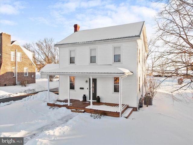 62 E MAIN STREET, Fayetteville, PA 17222