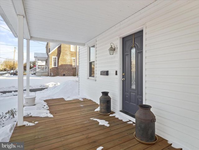 62 E MAIN STREET, Fayetteville, PA 17222