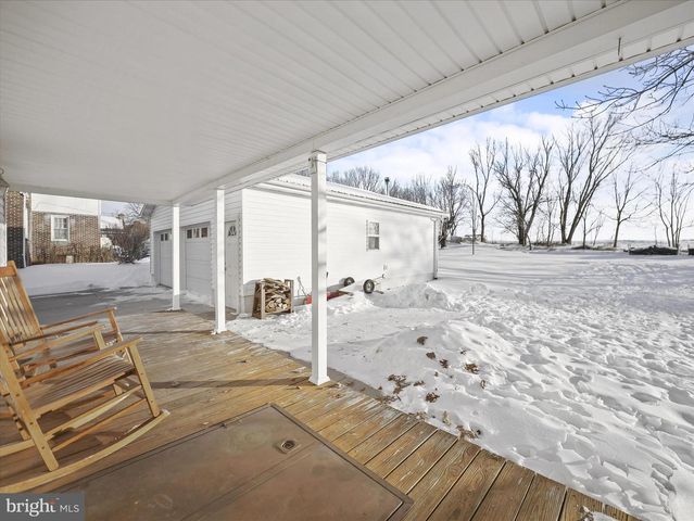 62 E MAIN STREET, Fayetteville, PA 17222