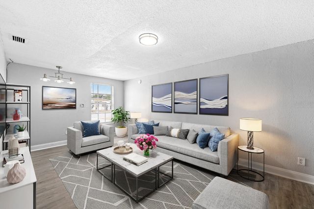 4220 E POWHATAN AVENUE, Tampa, FL 33610