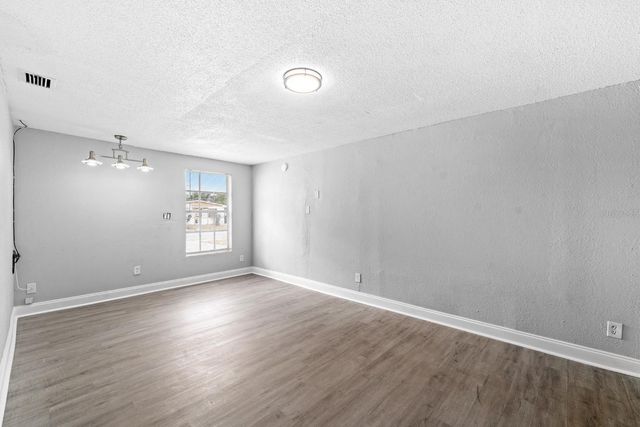 4220 E POWHATAN AVENUE, Tampa, FL 33610