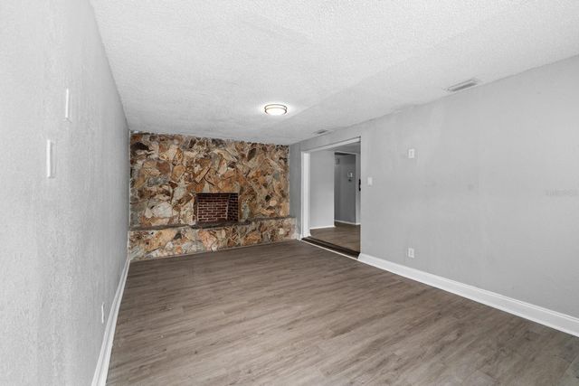 4220 E POWHATAN AVENUE, Tampa, FL 33610