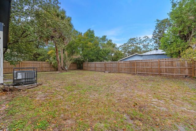 4220 E POWHATAN AVENUE, Tampa, FL 33610