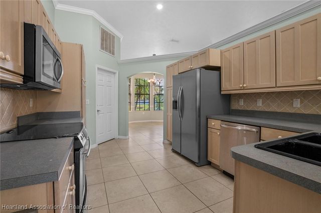 2225 Jackson Drive, Sebring, FL 33870