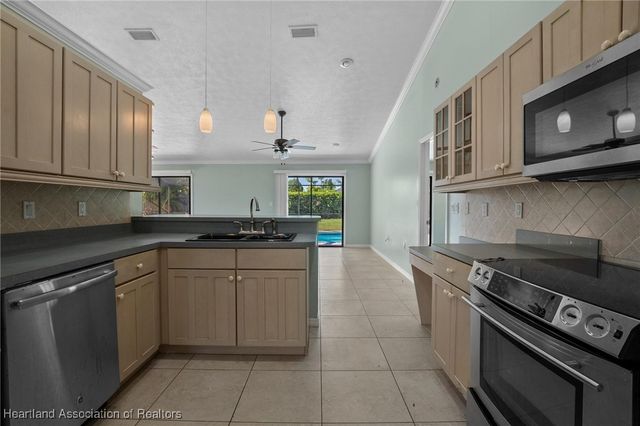 2225 Jackson Drive, Sebring, FL 33870