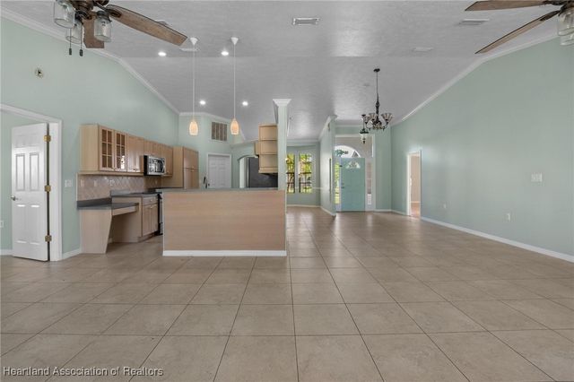 2225 Jackson Drive, Sebring, FL 33870