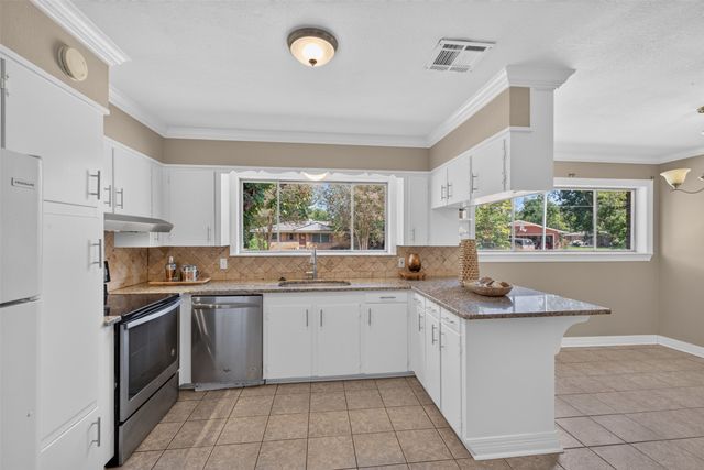 3922 Parkway Drive, Bossier City, LA 71112