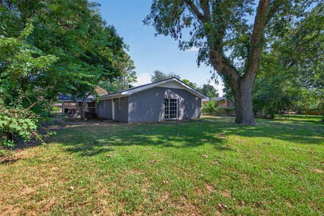 3922 Parkway Drive, Bossier City, LA 71112