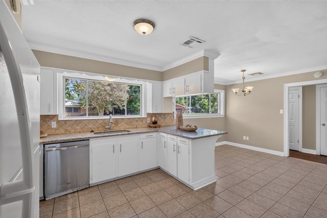 3922 Parkway Drive, Bossier City, LA 71112