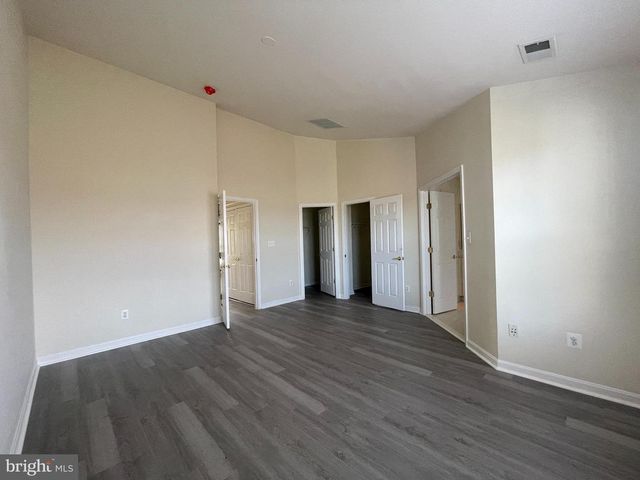 41851 CINNABAR SQ, Aldie, VA 20105