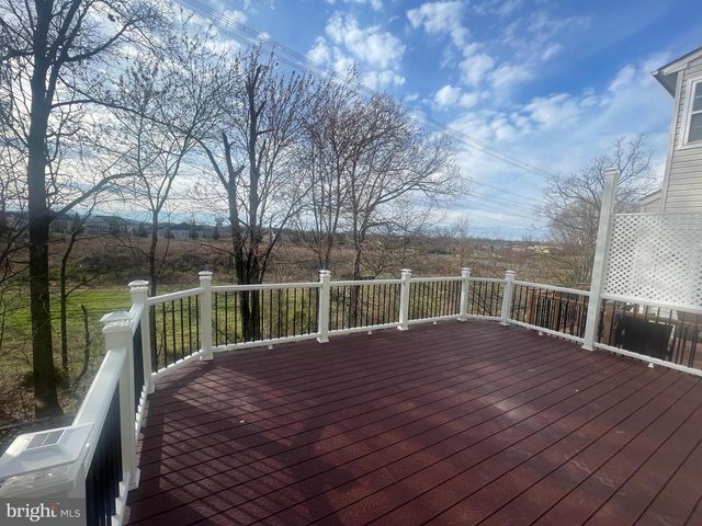 41851 CINNABAR SQ, Aldie, VA 20105