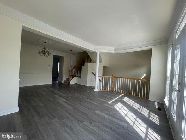 41851 CINNABAR SQ, Aldie, VA 20105