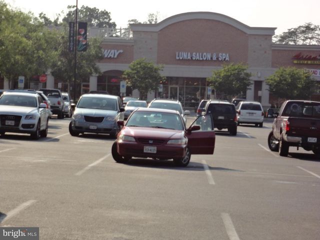 41851 CINNABAR SQ, Aldie, VA 20105