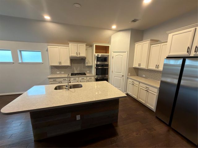 115 Brazil DR, Buda, TX 78610