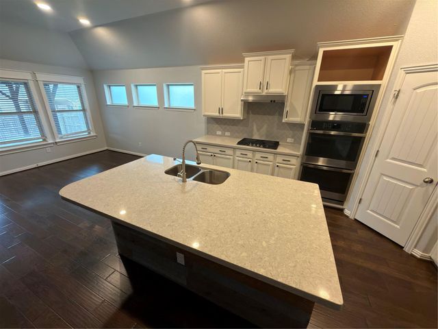 115 Brazil DR, Buda, TX 78610